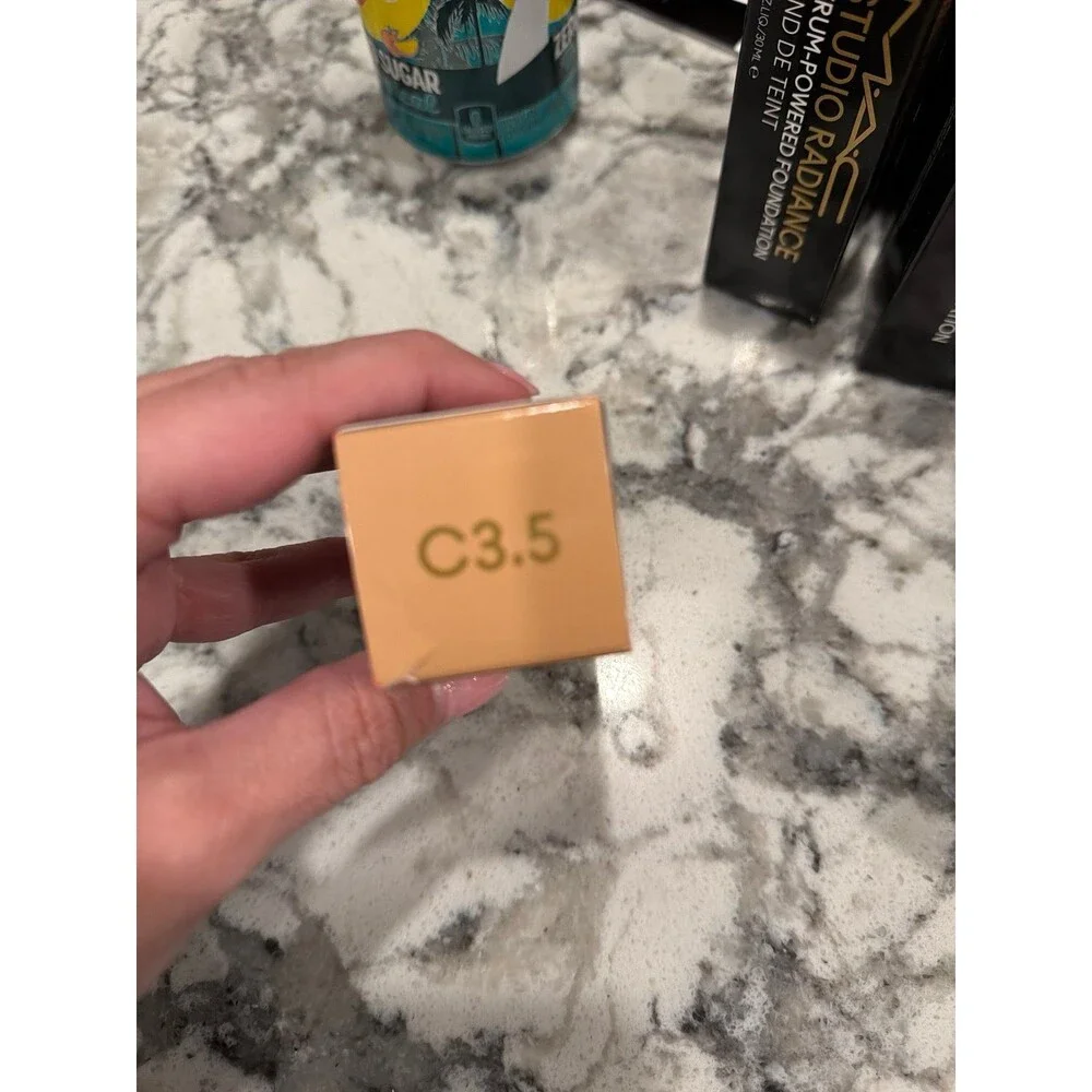 MAC Studio radiance serum-powered foundation